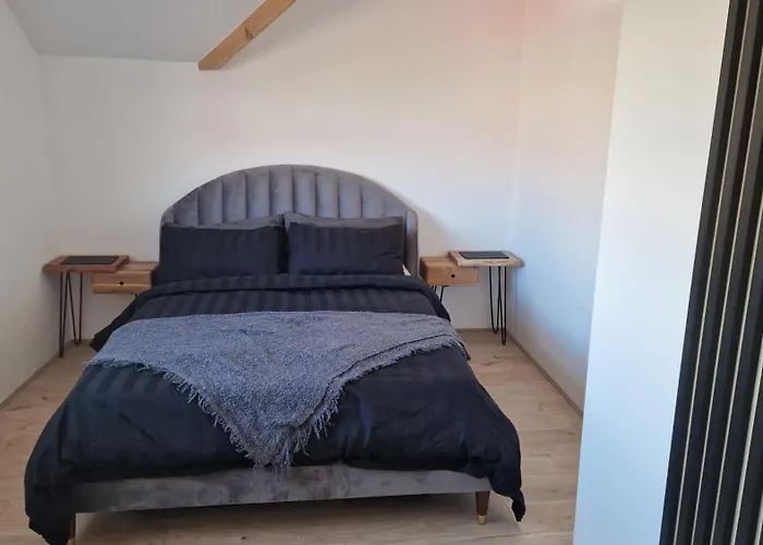 Designed Gem كيتون